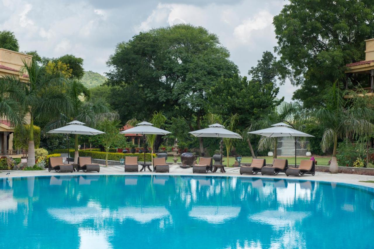 The Royal Retreat Resort & Spa Udaipur Exterior photo
