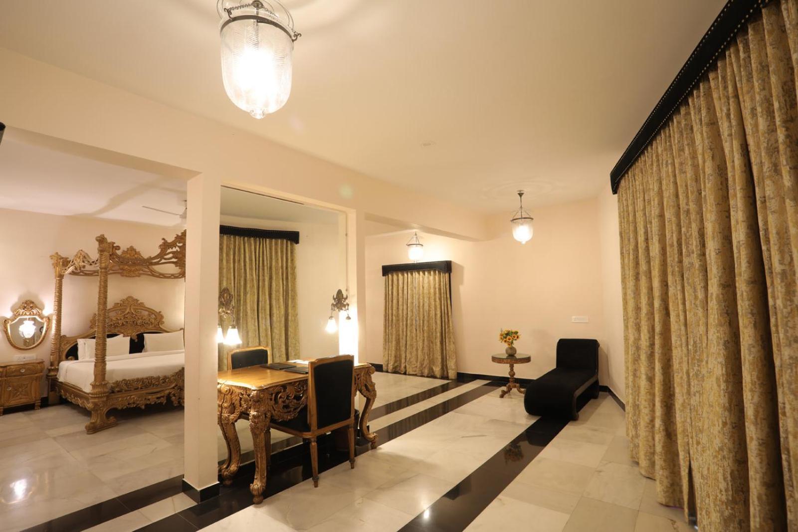 The Royal Retreat Resort & Spa Udaipur Exterior photo