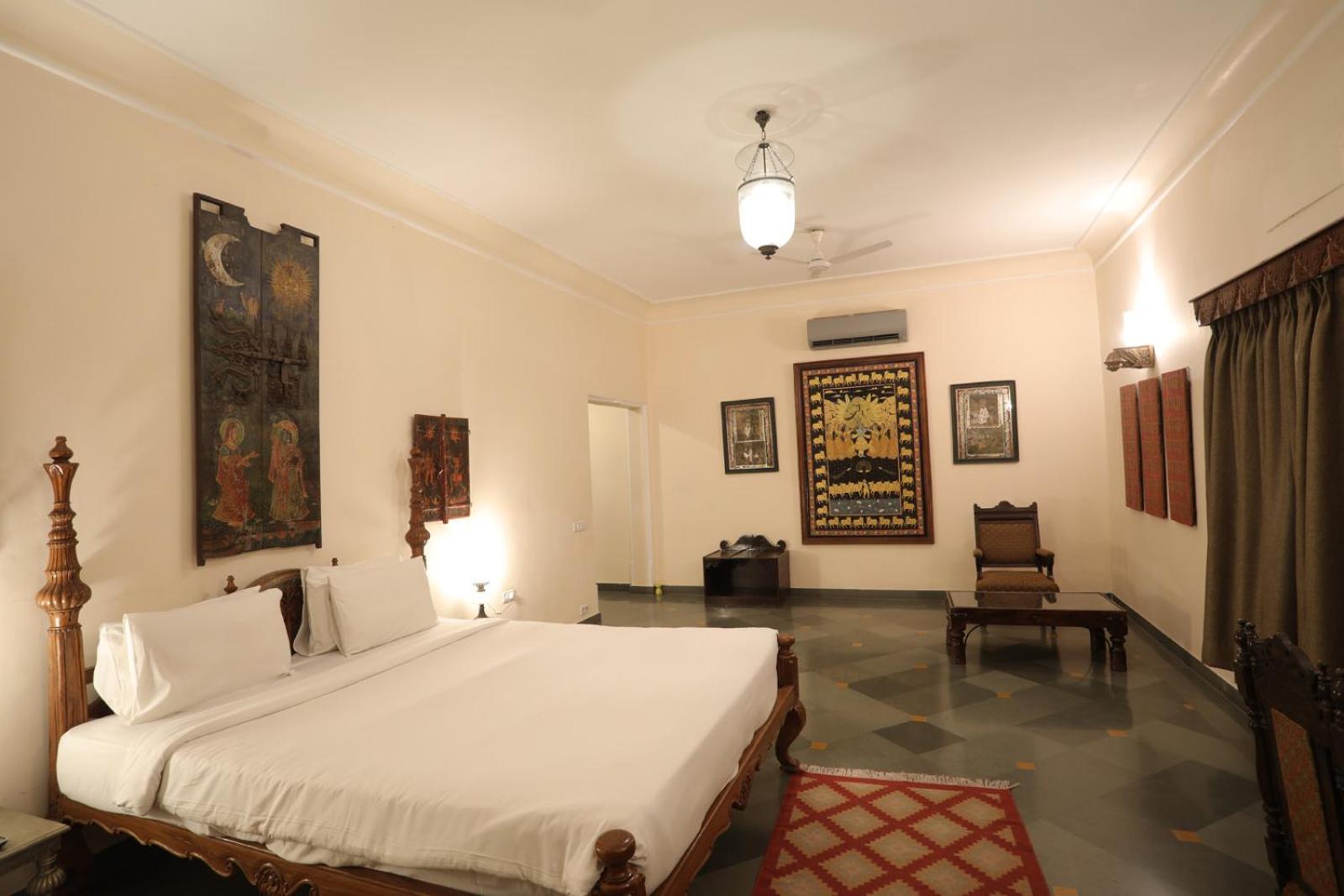 The Royal Retreat Resort & Spa Udaipur Exterior photo
