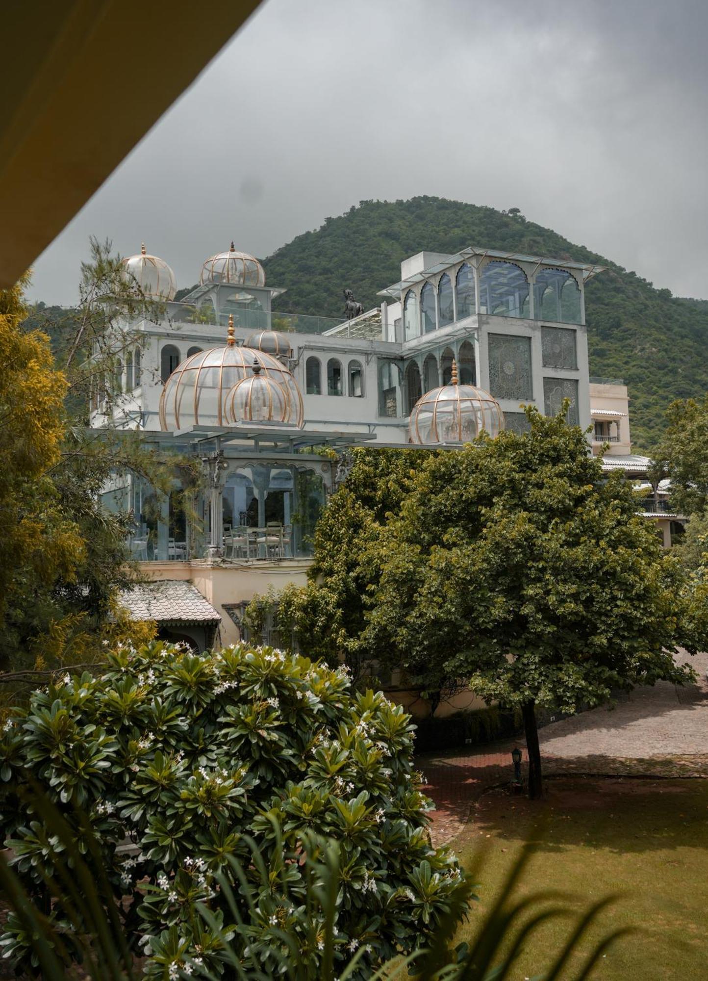 The Royal Retreat Resort & Spa Udaipur Exterior photo