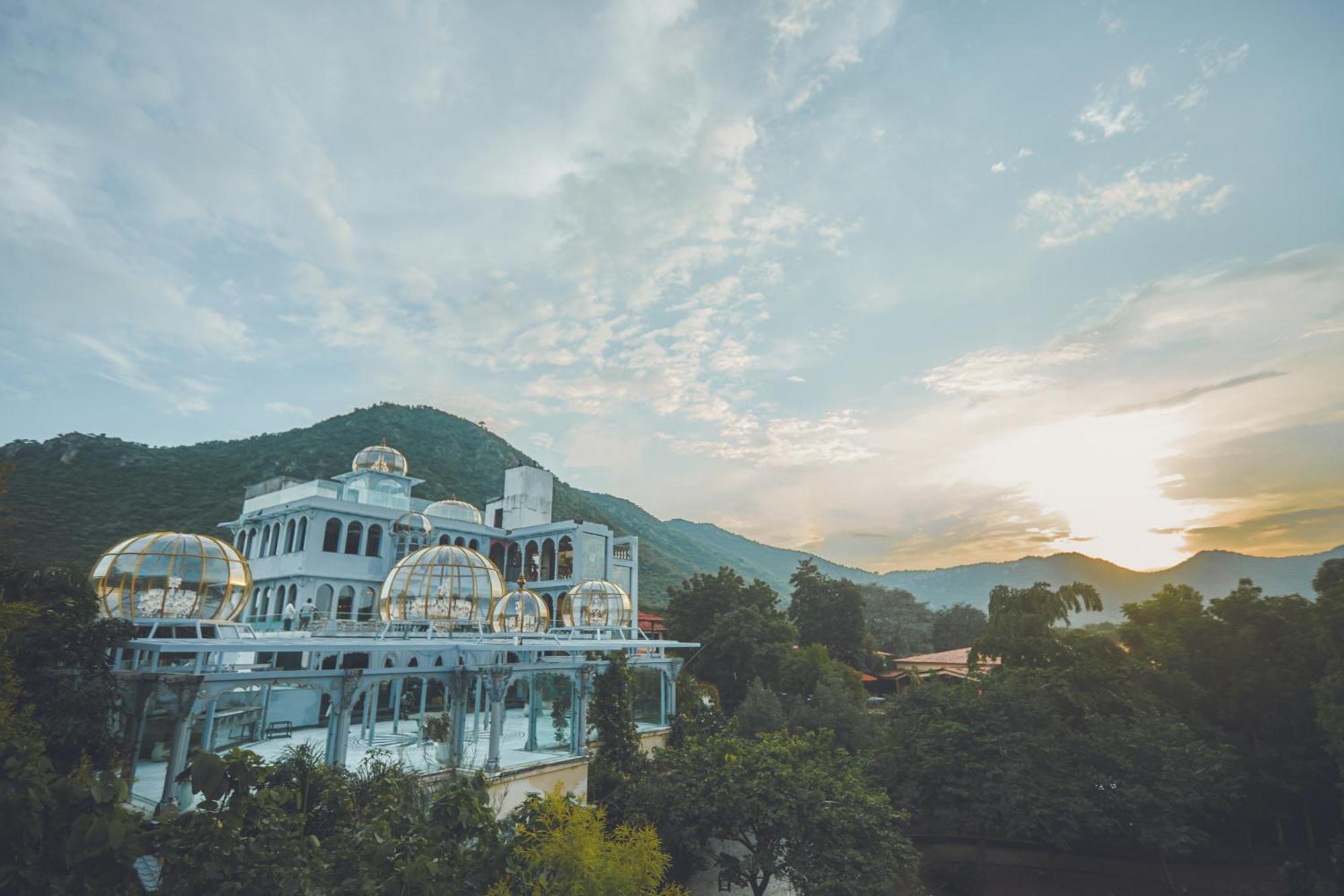 The Royal Retreat Resort & Spa Udaipur Exterior photo