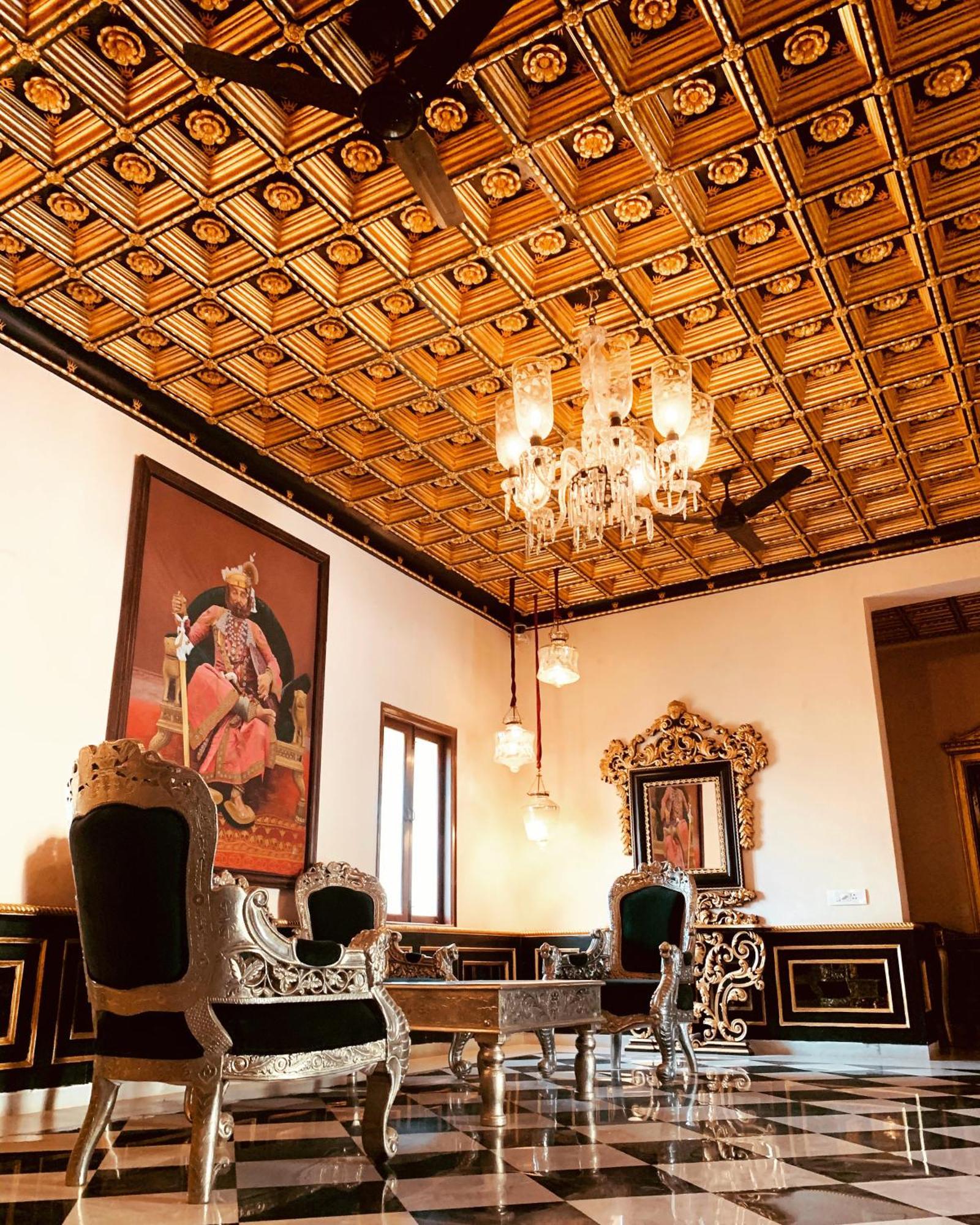 The Royal Retreat Resort & Spa Udaipur Exterior photo