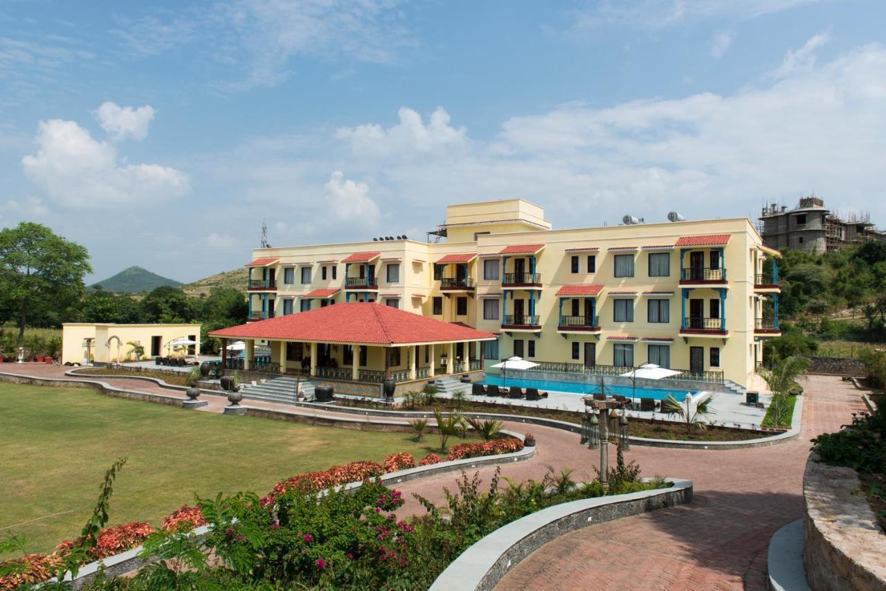 The Royal Retreat Resort & Spa Udaipur Exterior photo