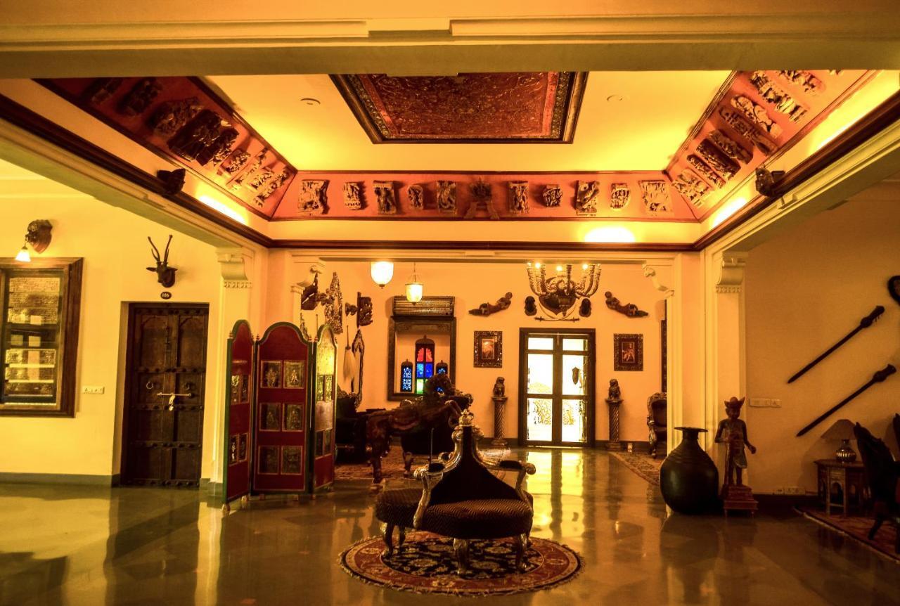 The Royal Retreat Resort & Spa Udaipur Exterior photo