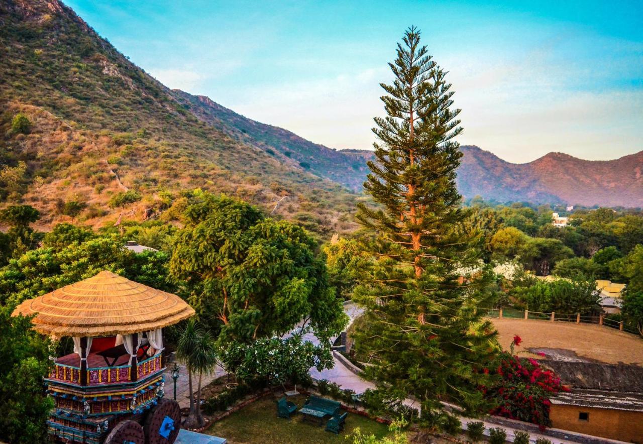 The Royal Retreat Resort & Spa Udaipur Exterior photo